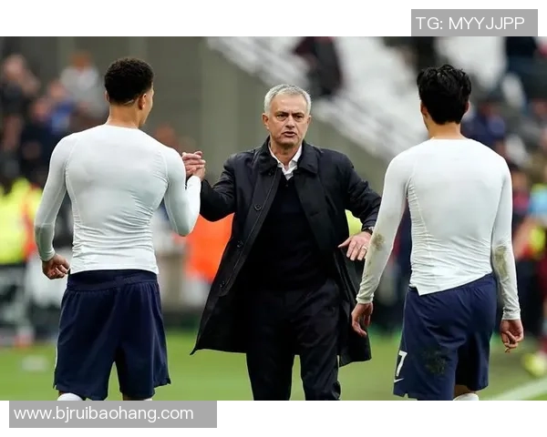 穆里尼奥精彩瞬间回顾他的执教风格与战术魅力尽在其中